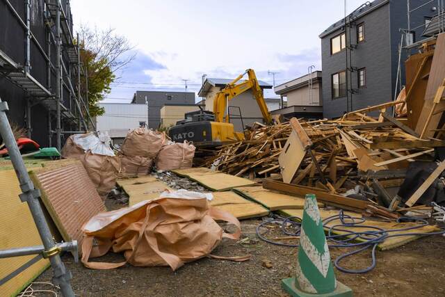 新座駅周辺で事故があった家を更地で売却する際の手続き